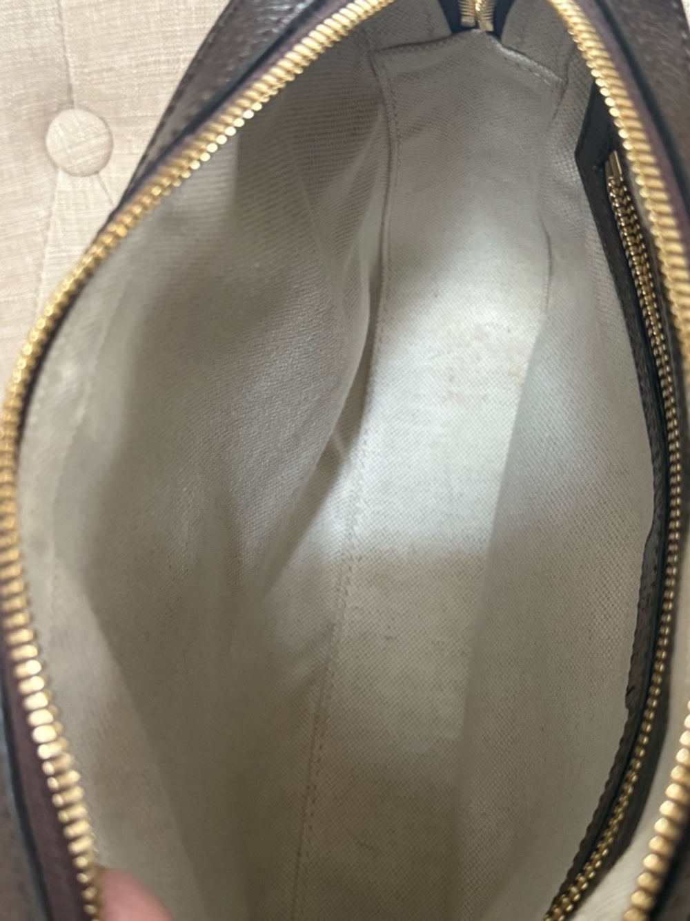Gucci Jumbo GG Messenger Bag - Picture 5 of 9